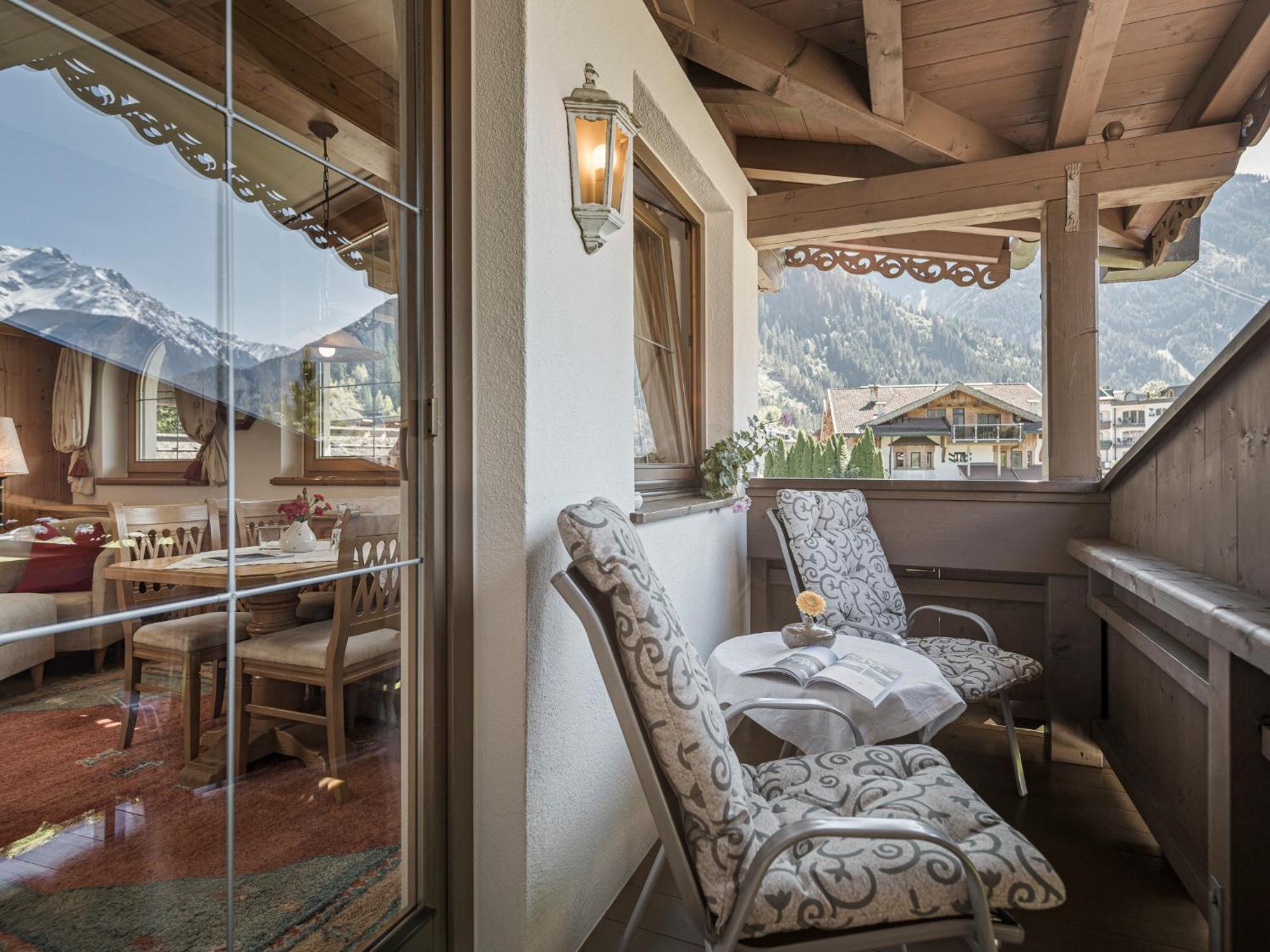 Apparthotel "Landhaus Veronika" Майрхофен Экстерьер фото