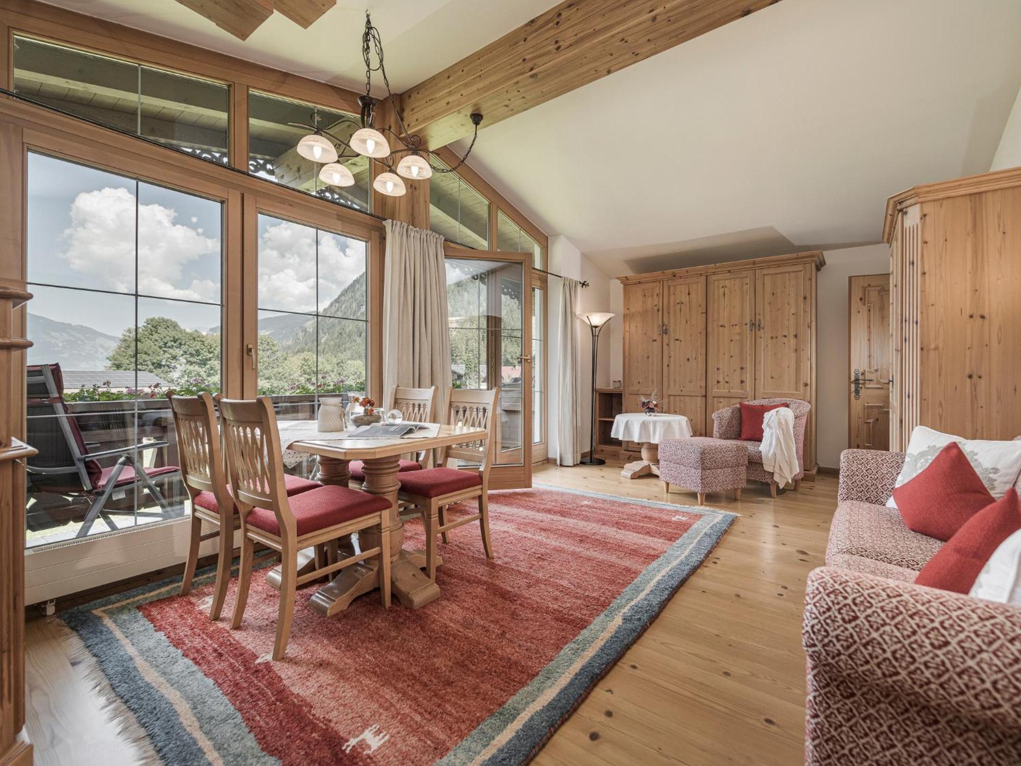 Apparthotel "Landhaus Veronika" Майрхофен Экстерьер фото