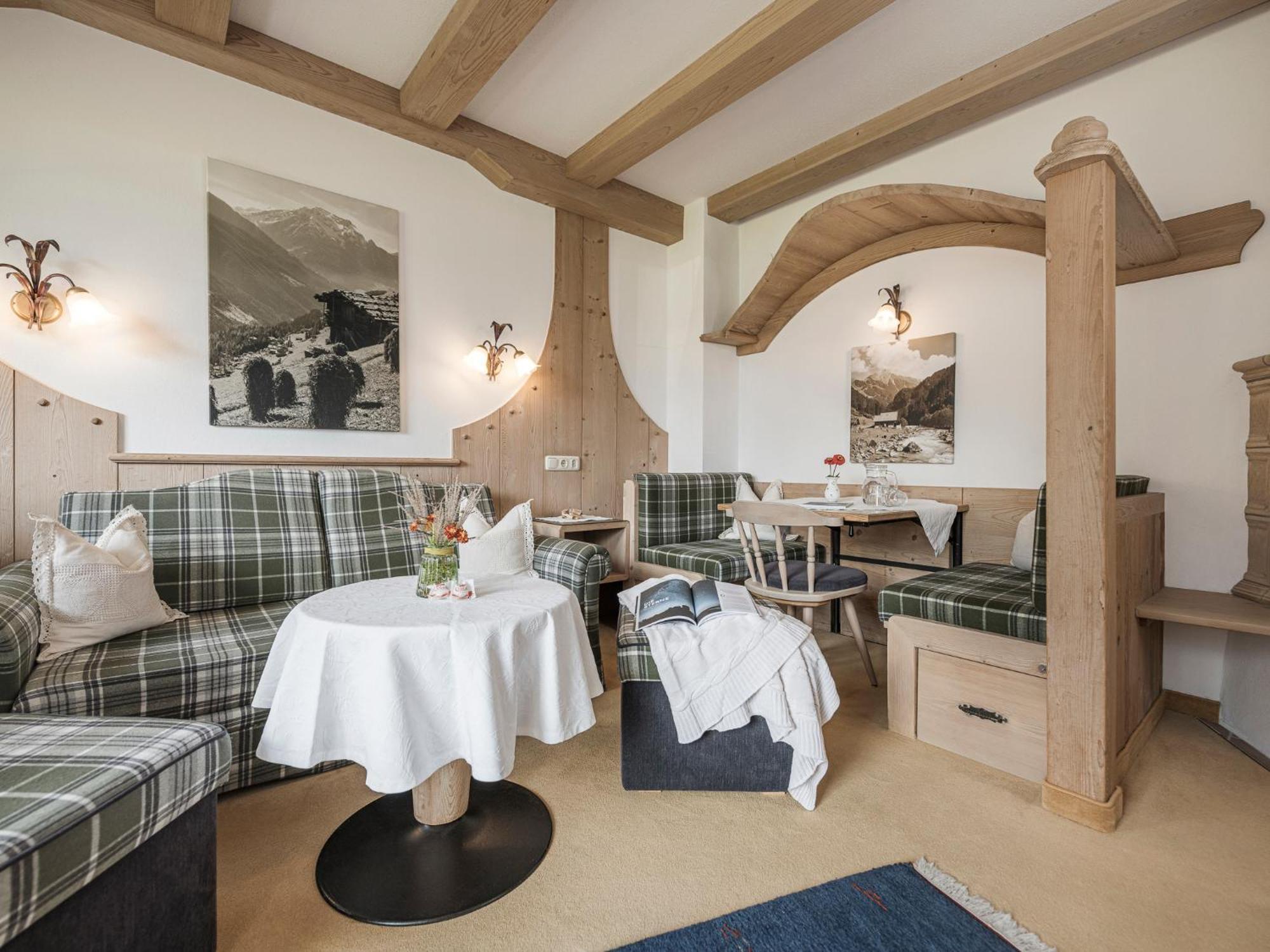 Apparthotel "Landhaus Veronika" Майрхофен Экстерьер фото
